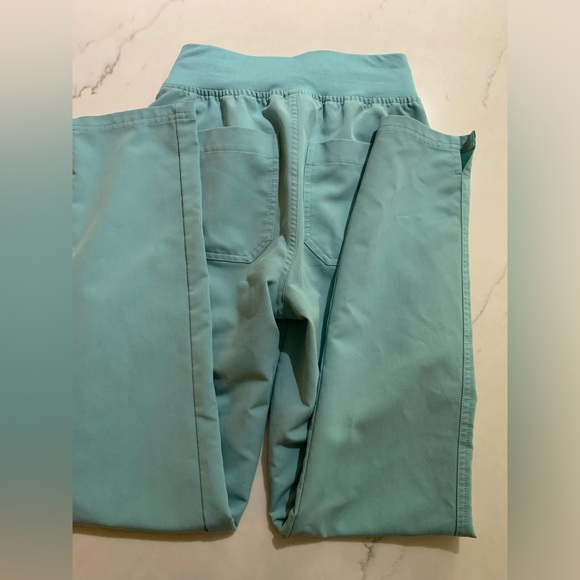 Figs High Waisted Yola Skinny Scrub Pant - Picture 3 of 6